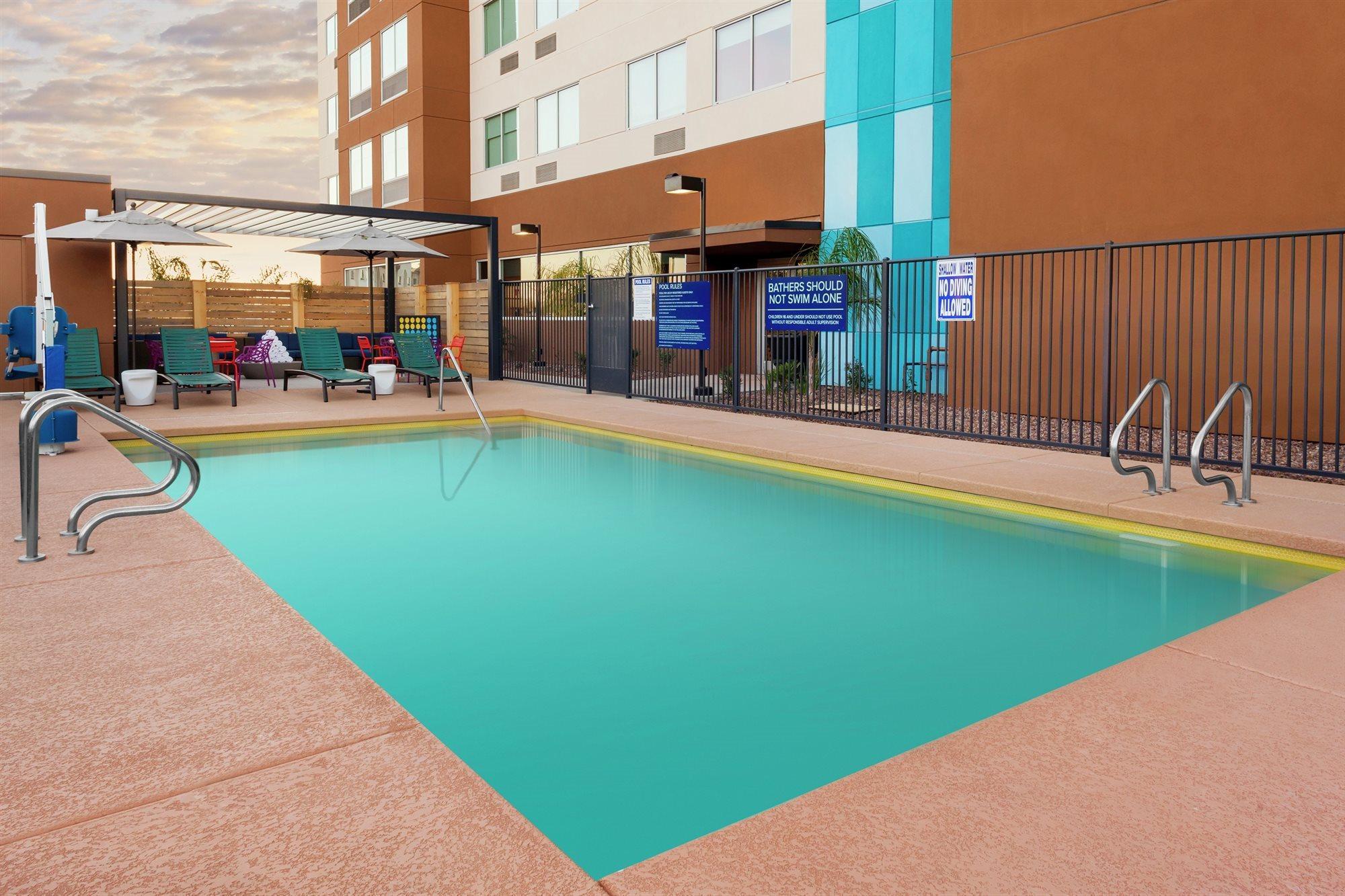 Hotel Tru By Hilton Gilbert Extérieur photo